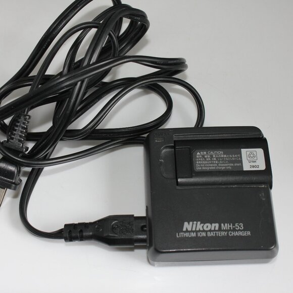 Nikon COOLPIX 4500 Digital Camera 4.0 MP 4x Zoom W/Teleconverter TC-E3ED - Picture 10 of 16